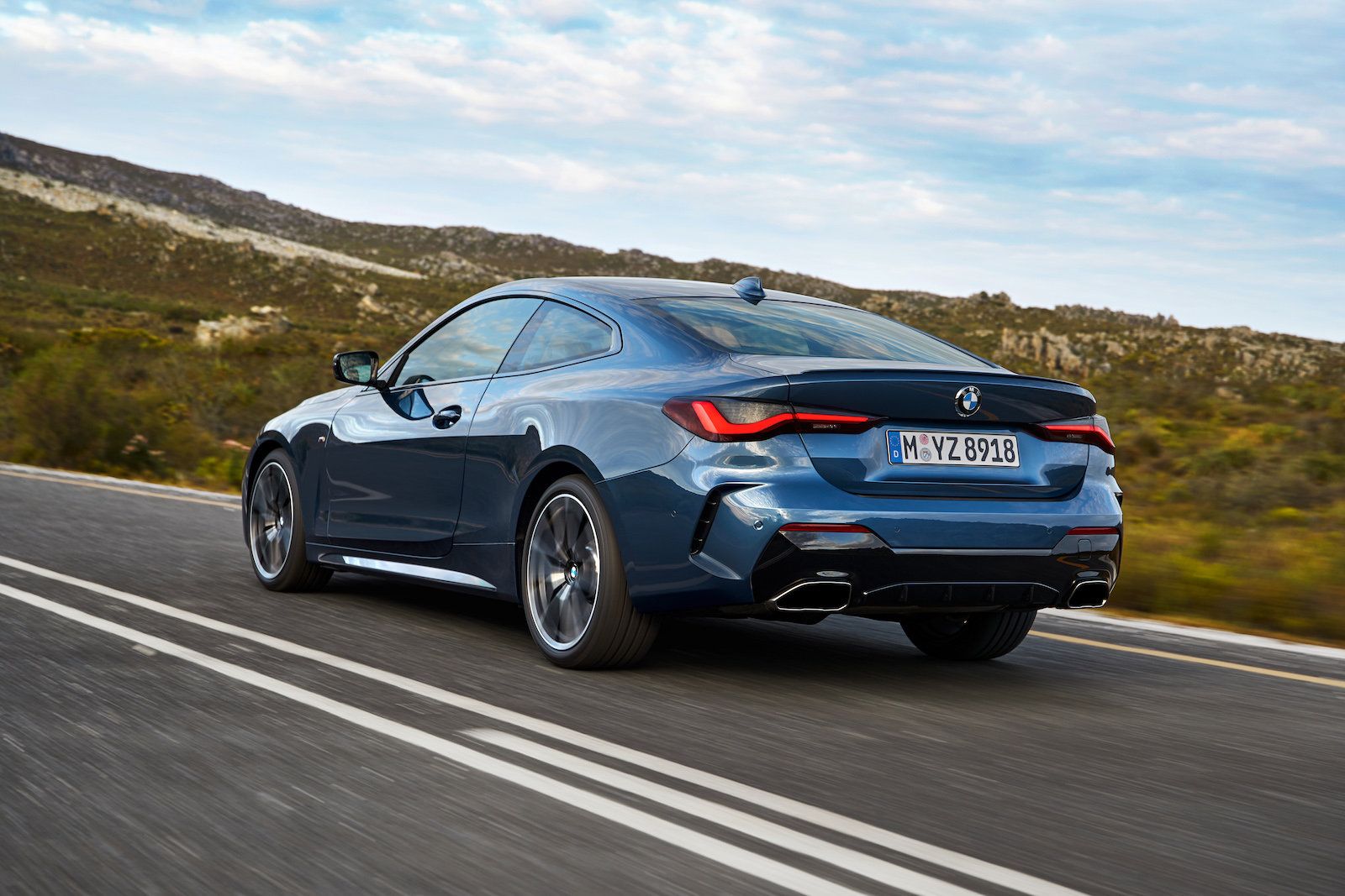 BMW 3 Series Vs 4 Series - Motorborne