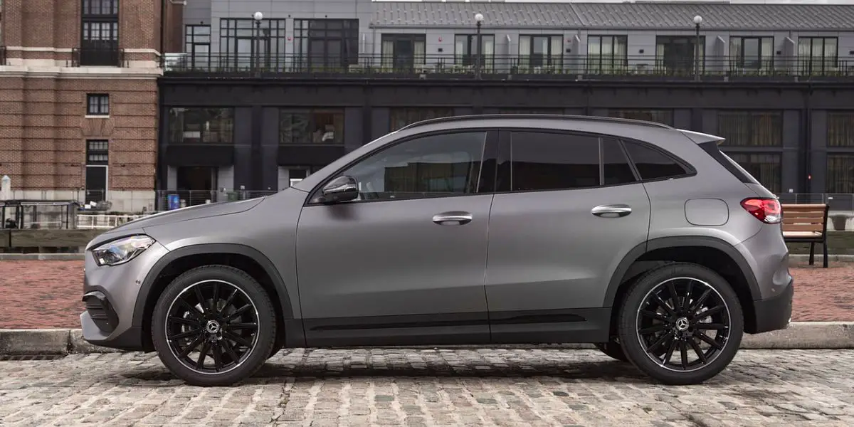Mercedes GLA vs GLC What's The Difference? Motorborne