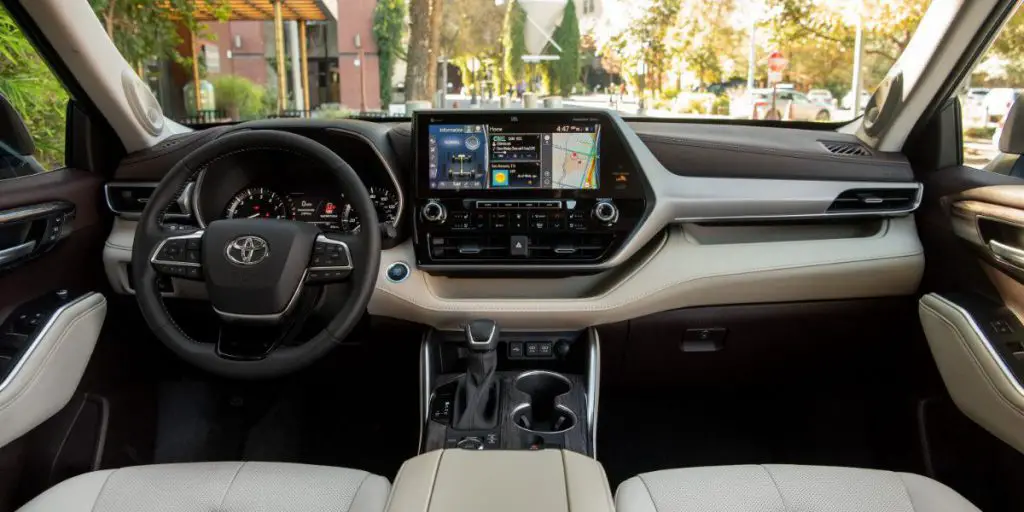 Toyota Highlander interior