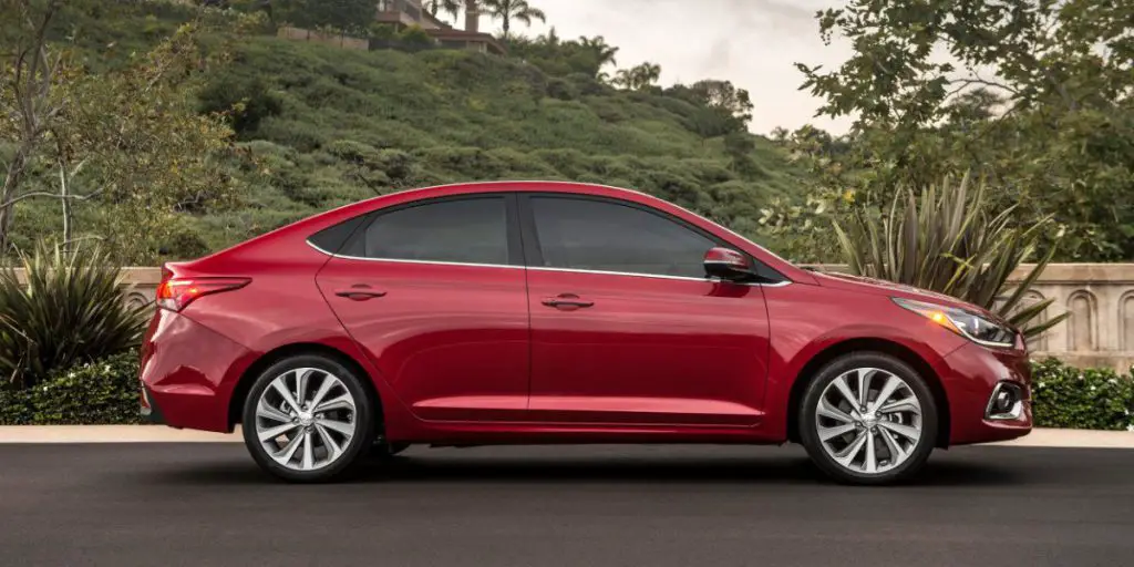 Hyundai accent side view