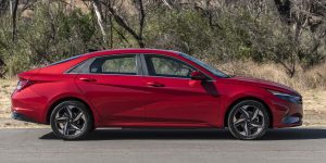 Hyundai Elantra vs Sonata: Which Sedan Should You Pick? - Motorborne