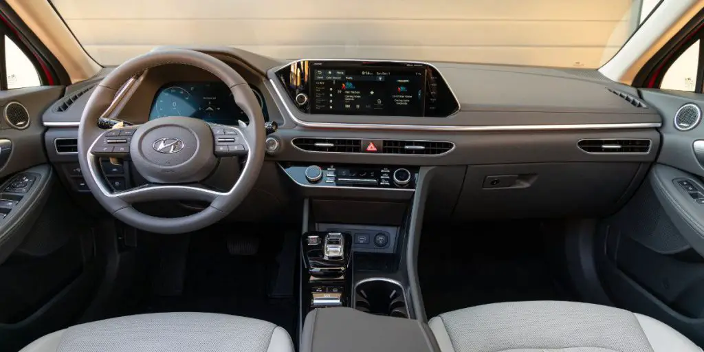 Hyundai Sonata interior