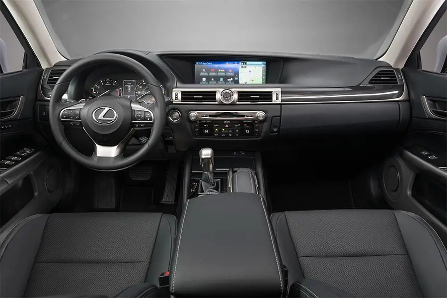 Lexus GS interior