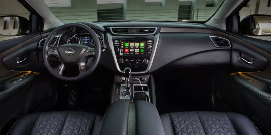 Nissan Murano interior