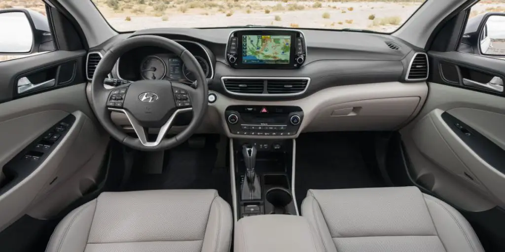 Hyundai Tucson interior