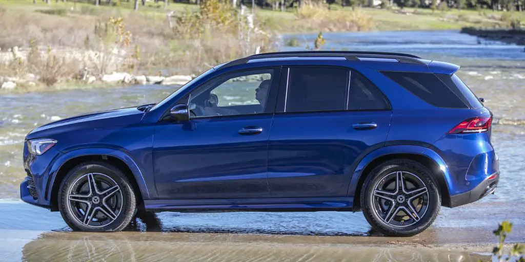 mercedes-benz gle side view