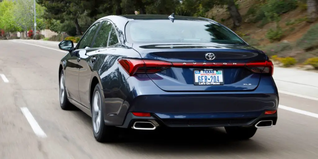 toyota avalon rear view