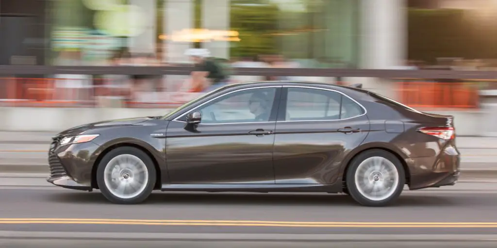 toyota camry hybrid side view