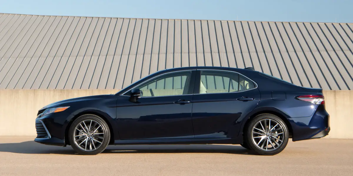 Avalon vs camry