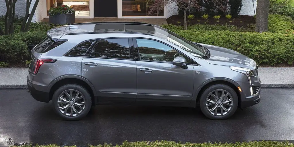 Cadillac XT5 side view