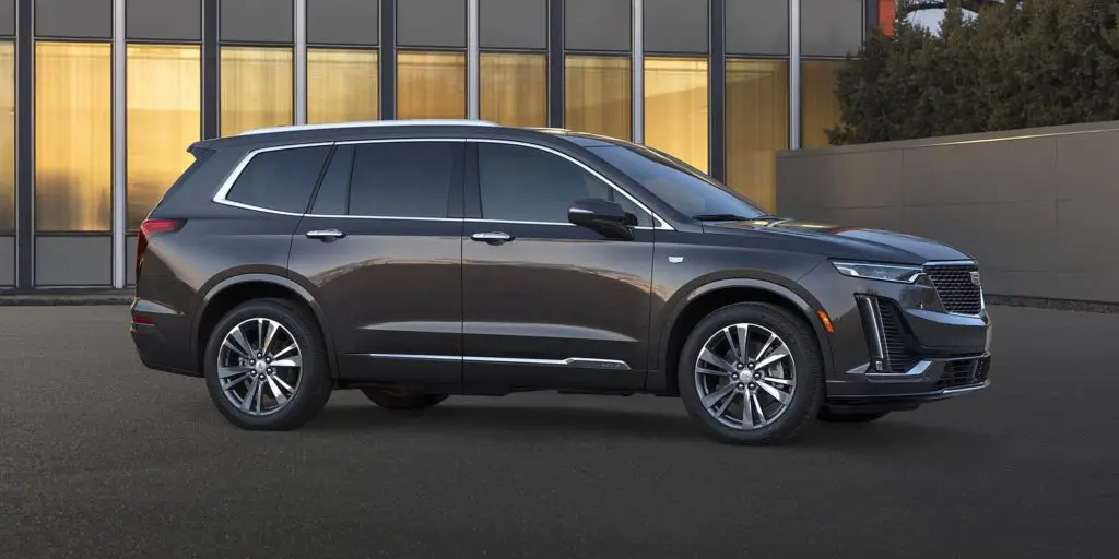 Cadillac XT6 side view