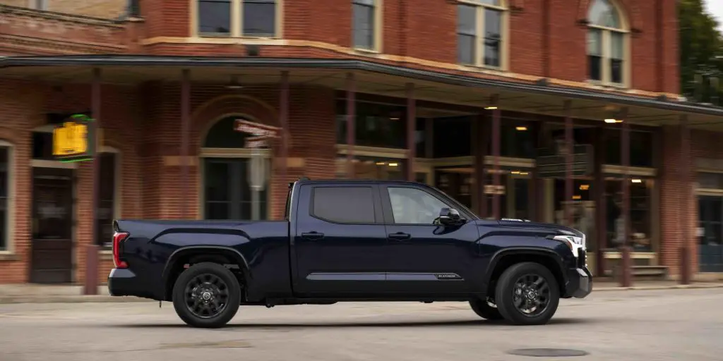 Toyota Tundra side view